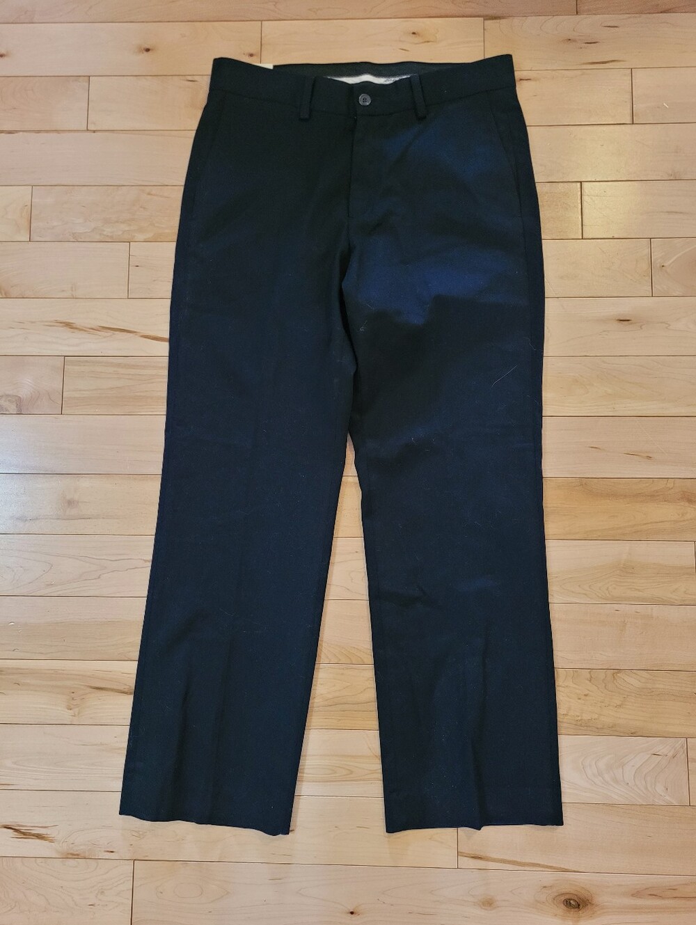 Brand new Eddie Bauer men's size 32 x 30 black pants